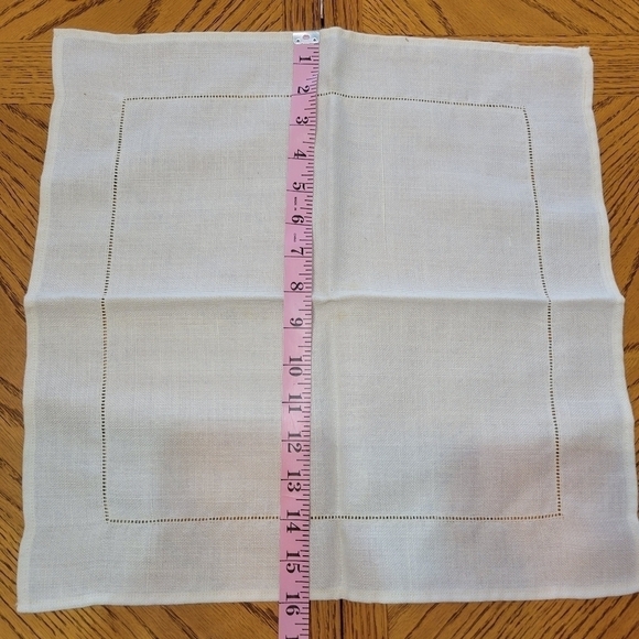 Bundle of Miscellaneous Vintage Linens & Lace - Picture 2 of 12